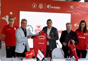 Corendon Airlines, Muratpaşa Belediyespor kadın voleybol takımının ana sponsoru